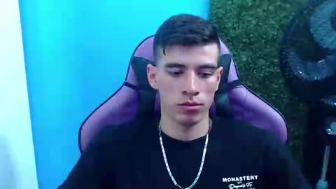 Snapshot of deiby_baby chatting on 12-11-24, 03:35 DEIBY online show from 12-11-24, 03:35