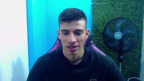 Snapshot of deiby_baby chatting on 12-28-24, 08:47 DEIBY online show from 12-28-24, 08:47