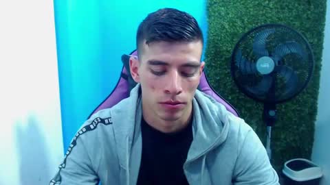 Snapshot of deiby_baby chatting on 12-29-24, 06:35 DEIBY online show from 12-29-24, 06:35