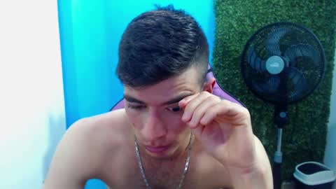 Snapshot of deiby_baby chatting on 12-30-24, 12:00 DEIBY online show from 12-30-24, 12:00