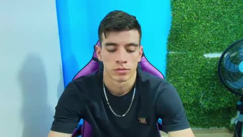 Snapshot of deiby_baby chatting on 01-24-25, 04:48 DEIBY online show from 01-24-25, 04:48