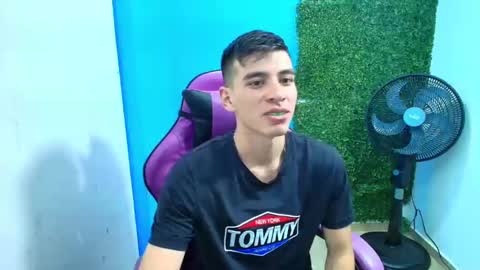 Snapshot of deiby_baby chatting on 01-31-25, 12:28 DEIBY online show from 01-31-25, 12:28