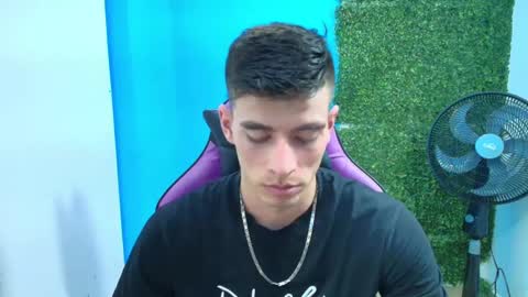 Snapshot of deiby_baby chatting on 02-01-25, 04:14 DEIBY online show from 02-01-25, 04:14