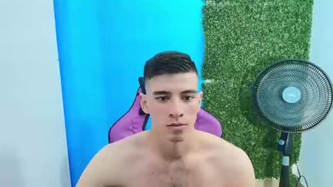 Snapshot of deiby_baby chatting on 02-10-25, 01:35 DEIBY online show from 02-10-25, 01:35