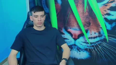 Snapshot of deiby_baby chatting on 10-02-25, 04:03 DEIBY online show from 10-02-25, 04:03