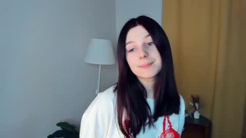 Snapshot of deidrebanker chatting on 03-02-26, 04:47 Eliza online show from 03-02-26, 04:47