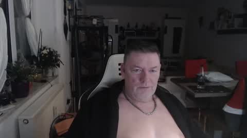 deinprinz2312 online show from 01-02-25, 03:58