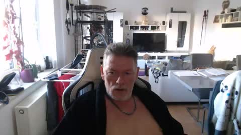 deinprinz2312 online show from 03-04-26, 08:42