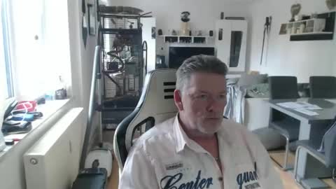Snapshot of deinprinz2312 chatting on 04-14-26, 11:38 deinprinz2312 online show from 04-14-26, 11:38