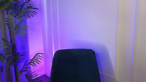 Snapshot of deiri_destiny chatting on 12-05-24, 06:21 sexy bimbo little kitty asian misstress quen princes sexy girl you can just call me pleasure online show from 12-05-24, 06:21