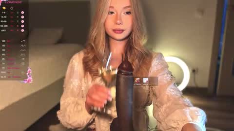 Dia online show from 02-14-26, 06:15