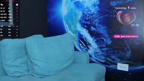 Delessandro online show from 10-22-25, 02:34