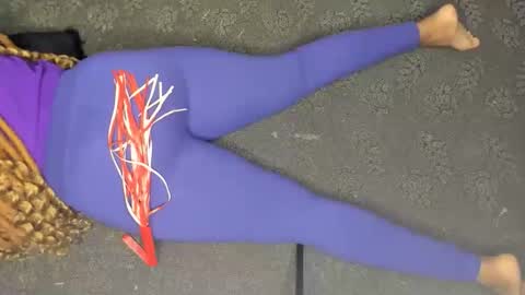 deli_la online show from 11-21-25, 07:01