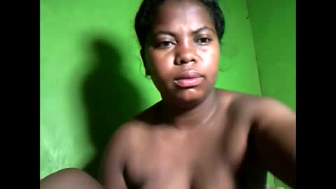 deliah712909 online show from 03-08-25, 03:39