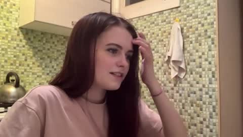 Kiki online show from 04-05-26, 05:32