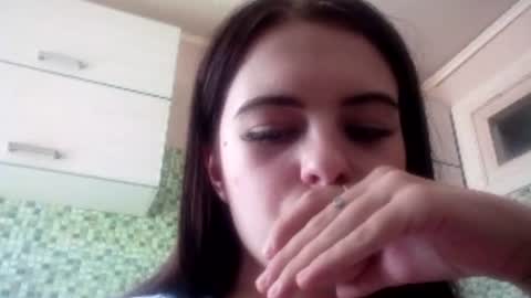 Snapshot of deliciastombaugh chatting on 06-18-26, 09:14 Kiki online show from 06-18-26, 09:14