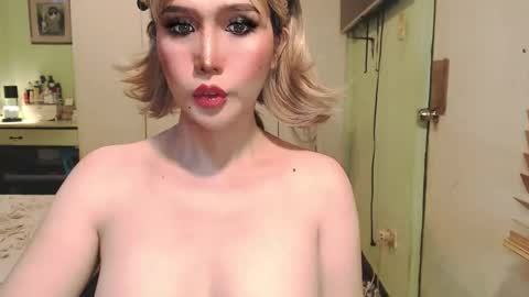 Mercedes online show from 03-30-26, 01:06