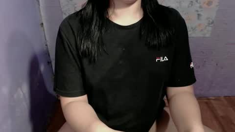 delicious_hanna17 online show from 02-06-26, 06:00