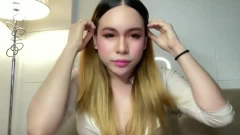 iyalicious online show from 01-20-25, 02:22