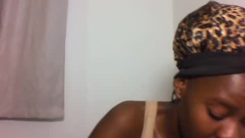 Snapshot of deliciousbabe01 chatting on 06-26-26, 03:33 EVAH online show from 06-26-26, 03:33