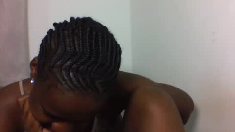 Snapshot of deliciousbabe01 chatting on 07-11-26, 07:27 EVAH online show from 07-11-26, 07:27