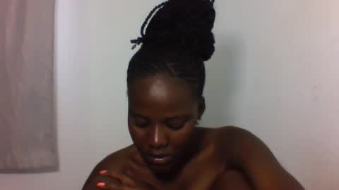 Snapshot of deliciousbabe01 chatting on 07-12-26, 02:19 EVAH online show from 07-12-26, 02:19