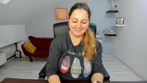 Snapshot of deliciouslolly chatting on 02-03-26, 04:21 DeliciousLolly online show from 02-03-26, 04:21