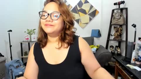 Snapshot of delightfulcurvy chatting on 12-19-24, 04:46 delightfulcurvy online show from 12-19-24, 04:46