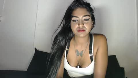 Snapshot of delilah_blazee chatting on 01-12-25, 12:28 Delilah Blaze online show from 01-12-25, 12:28