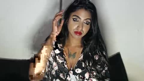 Snapshot of delilah_blazee chatting on 01-13-25, 07:42 Delilah Blaze online show from 01-13-25, 07:42