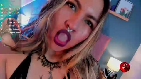 Snapshot of delilah_fix chatting on 11-21-25, 08:51 della online show from 11-21-25, 08:51