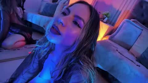 Snapshot of delilah_fix chatting on 11-30-25, 09:08 della online show from 11-30-25, 09:08