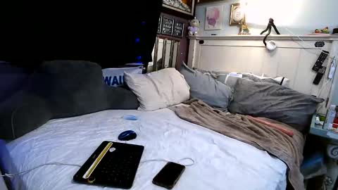 Delilah  Juju online show from 04-03-26, 04:54