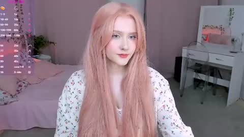 Snapshot of delilahtaylor chatting on 06-18-26, 10:03 Delilah or Laila online show from 06-18-26, 10:03
