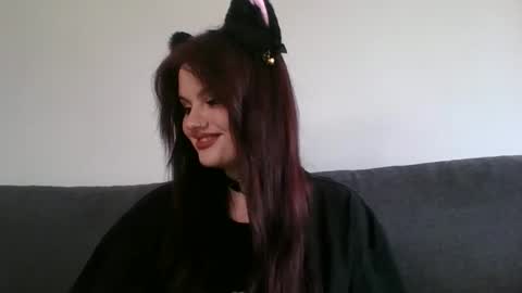 dellacrush_ online show from 02-09-25, 12:30