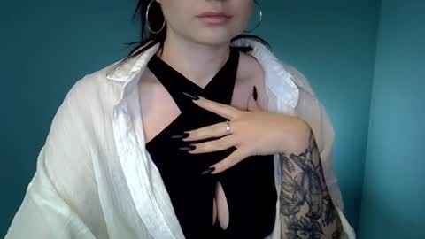 dellacrush_ online show from 02-20-25, 05:40