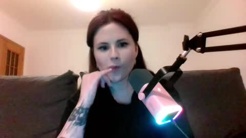 dellacrush_ online show from 03-02-25, 07:12