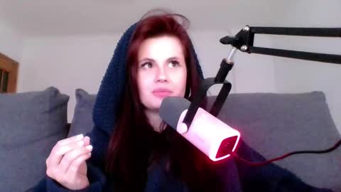 dellacrush_ online show from 03-07-25, 06:00