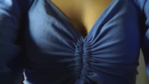 Snapshot of deloresklecha chatting on 11-13-25, 07:35 Katrin online show from 11-13-25, 07:35