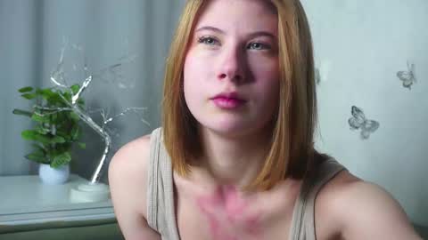 Snapshot of deloresklecha chatting on 11-17-25, 08:03 Katrin online show from 11-17-25, 08:03