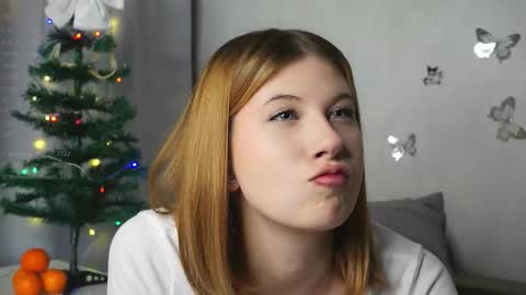Snapshot of deloresklecha chatting on 12-14-25, 08:13 Katrin online show from 12-14-25, 08:13