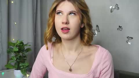 Snapshot of deloresklecha chatting on 12-21-25, 07:54 Katrin online show from 12-21-25, 07:54