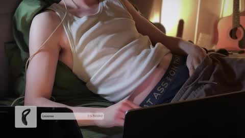 Snapshot of delpetious chatting on 12-15-25, 11:20 Del Petious online show from 12-15-25, 11:20