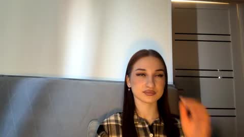 Delphaswindler online show from 04-25-26, 01:41