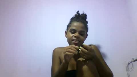 Snapshot of delphineee chatting on 03-21-26, 11:19 delphine online show from 03-21-26, 11:19