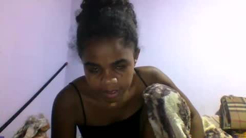 Snapshot of delphineee chatting on 03-25-26, 08:20 delphine online show from 03-25-26, 08:20