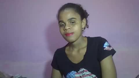 Snapshot of delphineee chatting on 04-18-26, 05:17 delphine online show from 04-18-26, 05:17