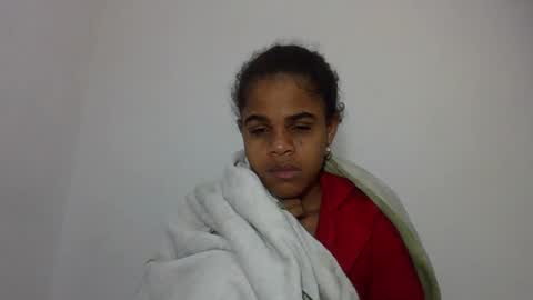 Snapshot of delphineee chatting on 06-11-26, 03:04 delphine online show from 06-11-26, 03:04