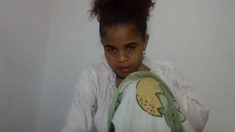 Snapshot of delphineee chatting on 07-03-26, 07:42 delphine online show from 07-03-26, 07:42