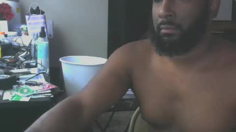 Snapshot of delta7012 chatting on 11-21-25, 04:05 delta7012 online show from 11-21-25, 04:05